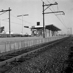 857762 Gezicht op het N.S.-station Zoetermeer te Zoetermeer.N.B. De stationsnaam Zoetermeer is per 3 juni 1973 ...
